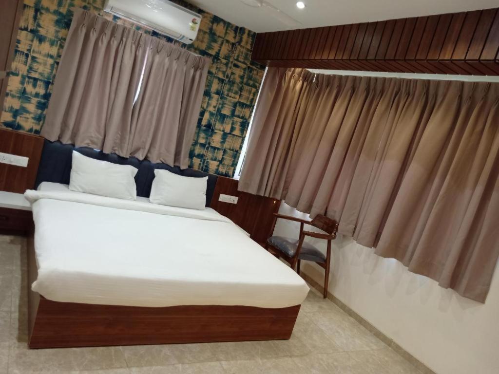 Hotel Suvarnam Residency 아마드나가르 외부 사진